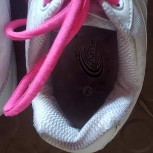 Womens size 7 Chasse cheer shoes